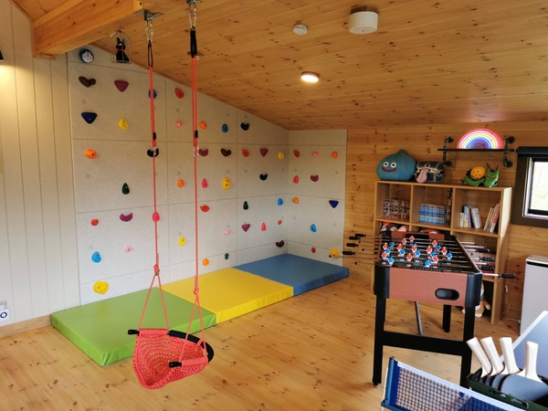 ふじやまべーす ログハウス 卓球 ボルダリング