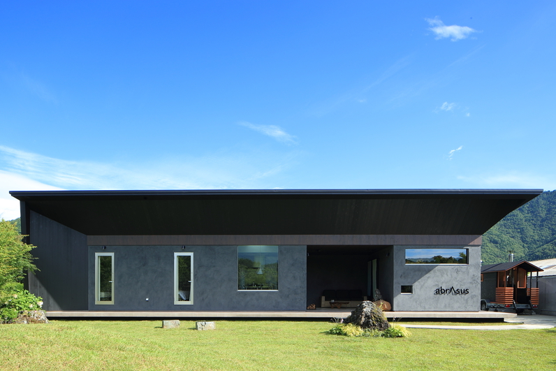 abrAsus hotel Fuji 薪サウナ 富士山