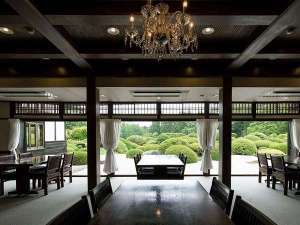 リソルの森 カナディアンログコテージ