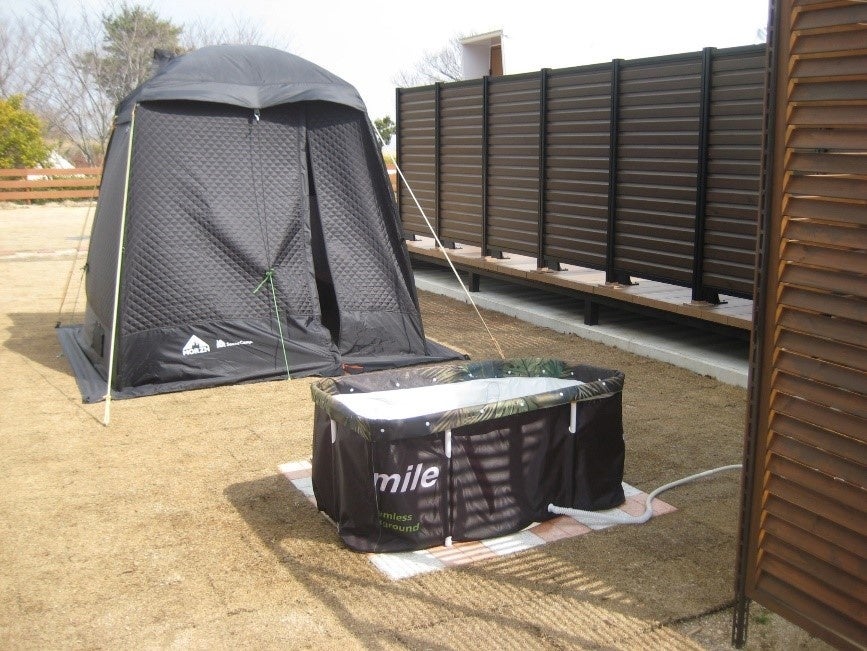 グランピング テントサウナ 外気浴