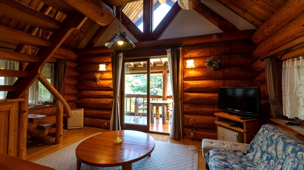 離れのやど 星ヶ山 ログハウス