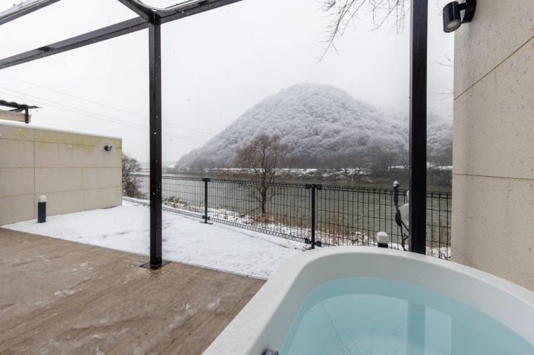 R;MOGAMI グランピング 最上川