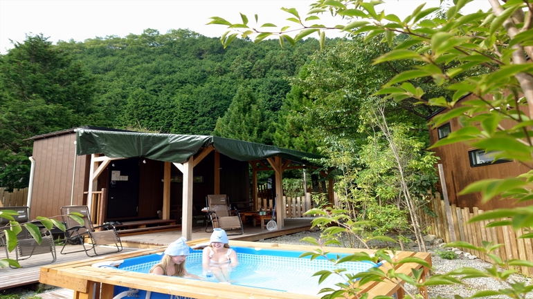 Camp Base Kadojin グランピング