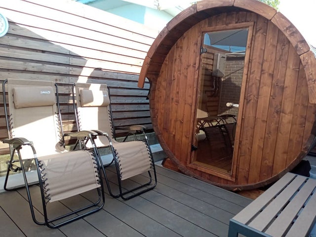 SUGOMoRIリゾート 生野高原 バレルサウナ