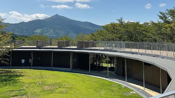 キャンプ＆リゾート 花やさと山 グランピング